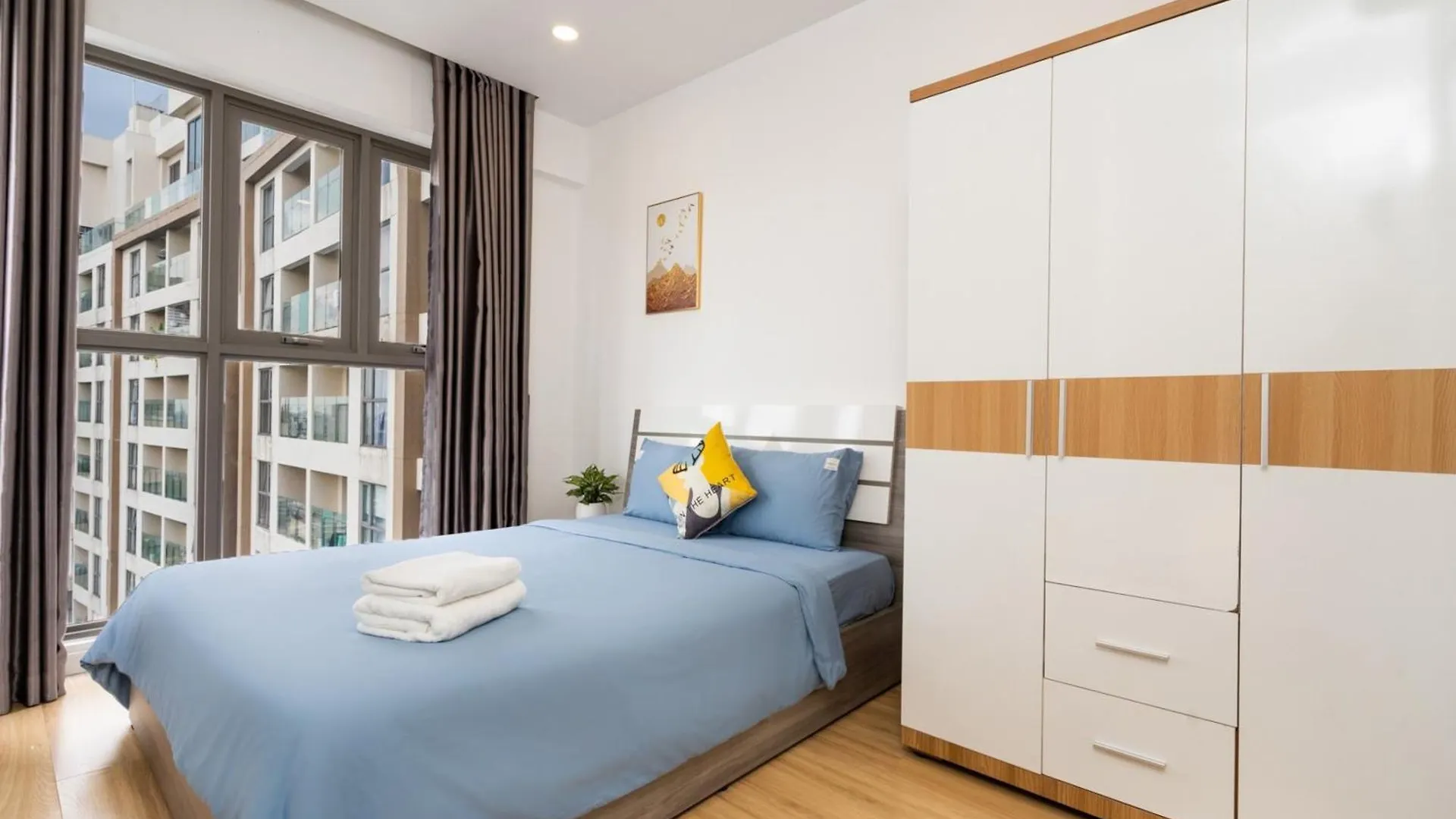 123 Apartment In Ben Van Don Street Ho Chi Minh City